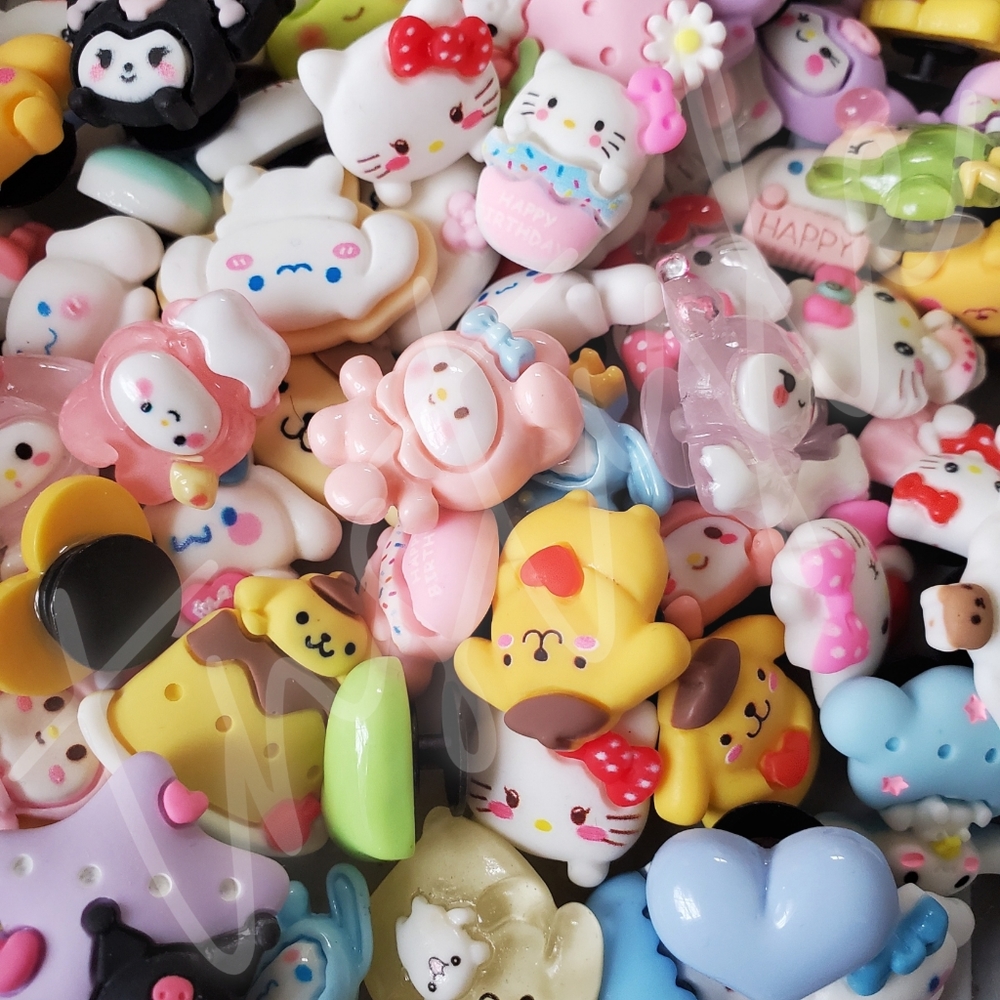 ⭐️3/$30⭐️ 10 pcs 3D Kawaii Shoe Charms
